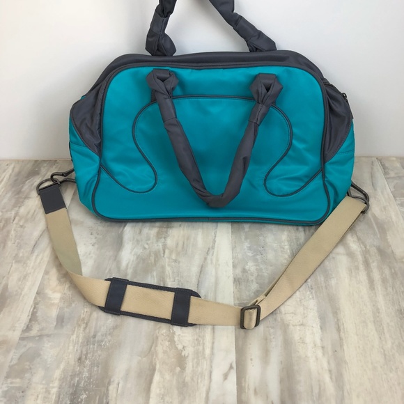 lululemon athletica Handbags - Lululemon Athletica Duffle Bag - Medium Size Teal